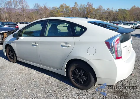 2014 Toyota Prius Four z USA, uszkodzony, nr VIN JTDKN3DU8E1825696